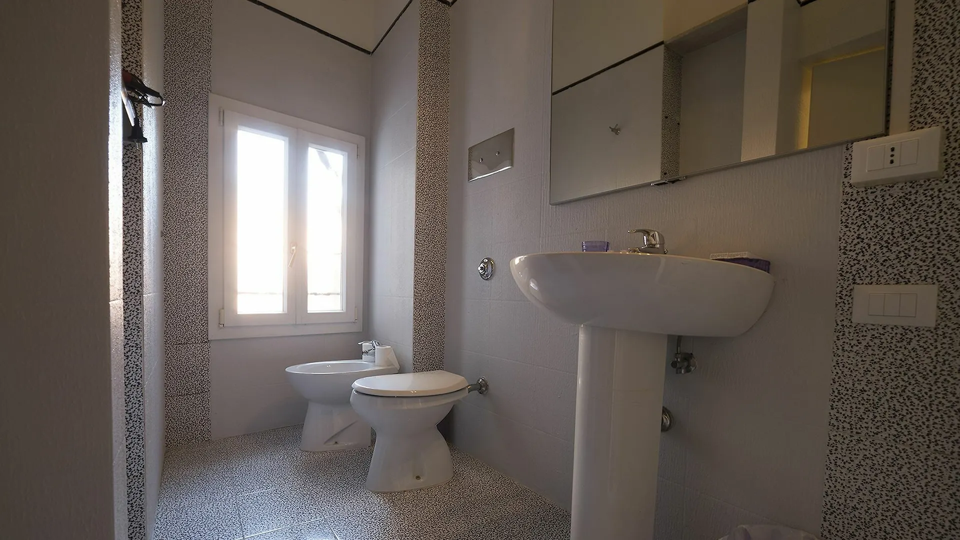 Al Portico Guest House Venice 3*,  Italy